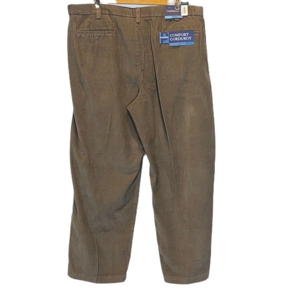 New Croft & Barrow Big and Tall Comfort Corduroy Pleated Tan 46 x 29 Pants - Picture 3 of 5